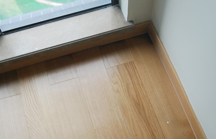 Oak solid skirting